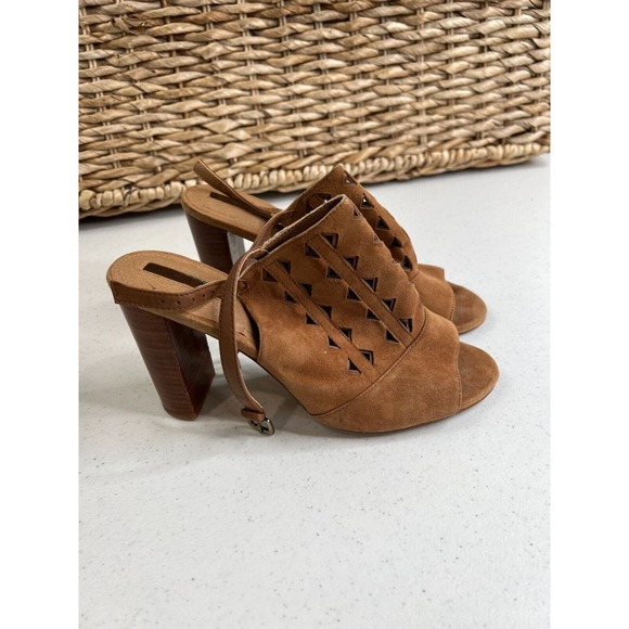 Tahari Marvel Sandals Size 23m Maple Brown Block Heel Suede Cutout Sling Back - Picture 4 of 14